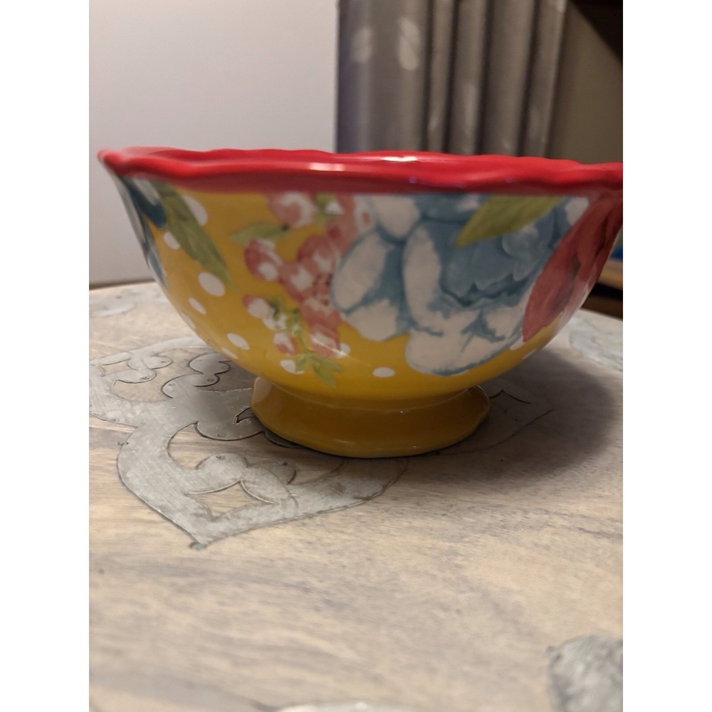 Pioneer Woman‎ Vintage Floral Footed Cereal Soup Bowl 6"